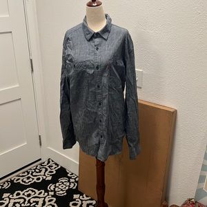 Levis Stretch button down long sleeve shirt